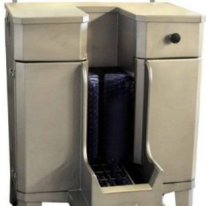 upright boot washer with toe cleaner